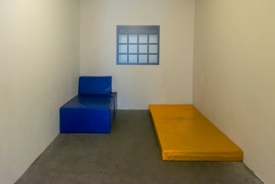 Read more about the article Why Simplicity Wins in Art Business Basics